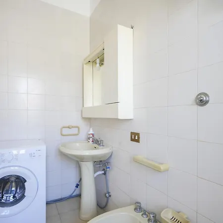 Apartment House , - Dori Torre Canne