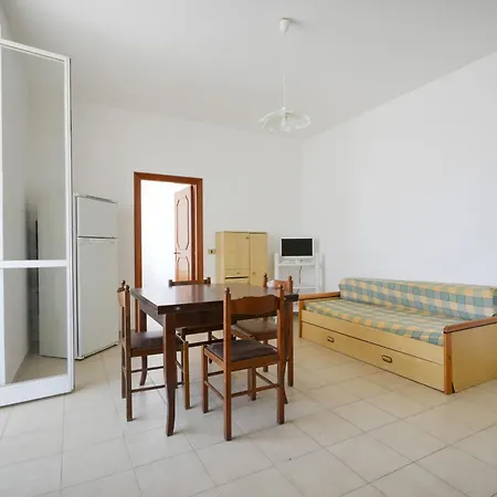 House , - Dori