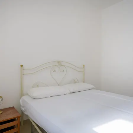 Apartment House , - Dori *
