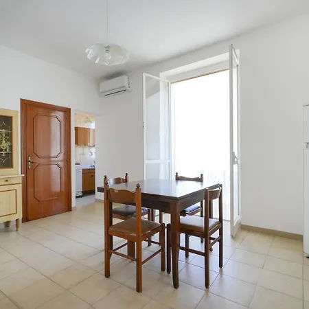 House , - Dori
